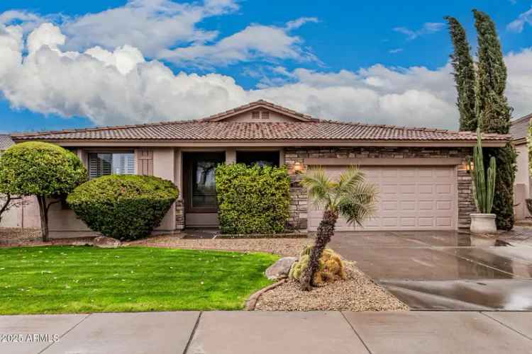 House For Sale in 3881, South Marion Way, Chandler, Arizona