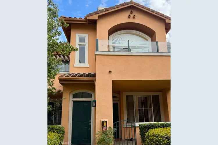 Buy 2 Bedroom Condo in Brio Community Westpark Irvine with Pool