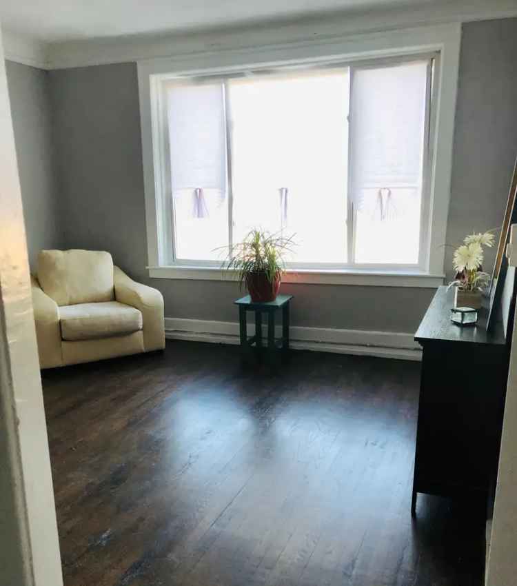 Rent Spacious Restored Apartments Near Downtown Detroit