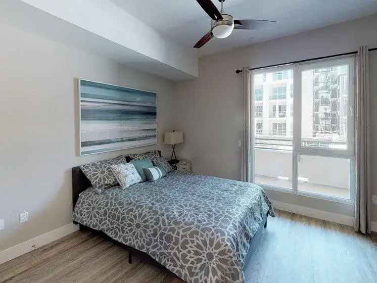 Rent Studio and 1 Bedroom Apartments in Marina del Rey with Modern Amenities