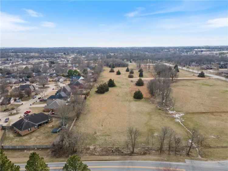 Land For Sale in Siloam Springs, Arkansas