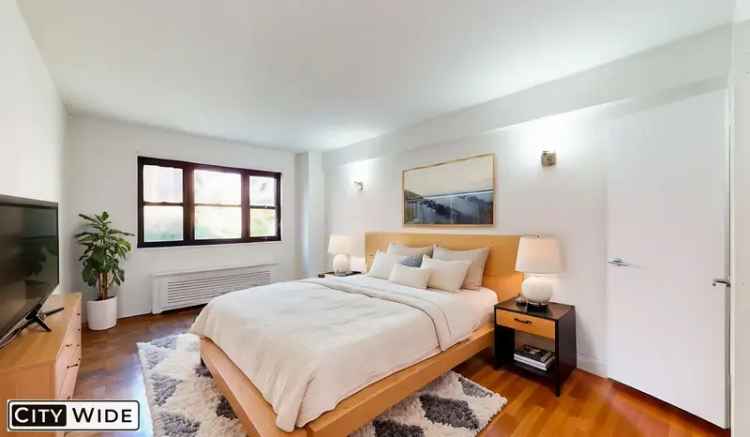 Rent Massive True Two Bedroom Apartment with Private Balcony in Murray Hill