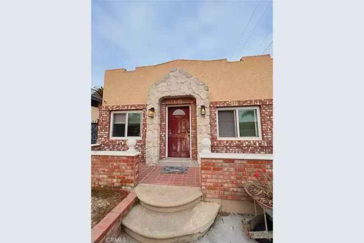 House For Sale in 1917, East 61st Street, Long Beach, California