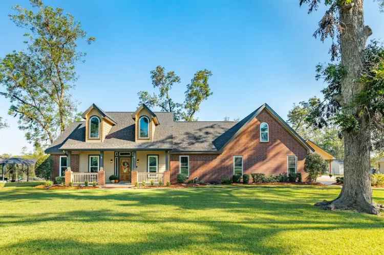 Rent Custom Home with Spacious Design and Flex Space in Country Living