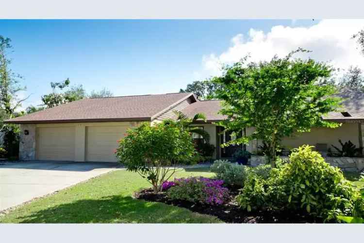 House For Sale in 1221, 89th Street Northwest, Bradenton, Florida