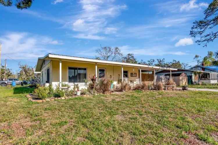 House For Sale in 1206, 2nd Avenue East, Bradenton, Florida