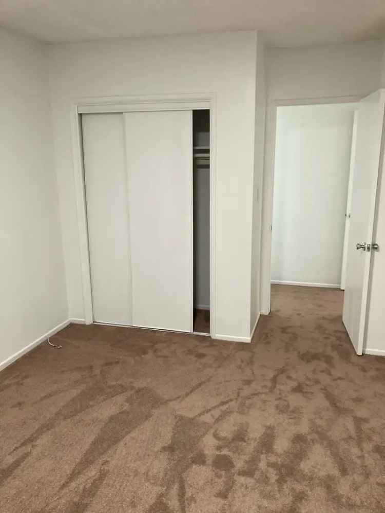 Rent Apartment in Downtown Inglewood with 40 Units