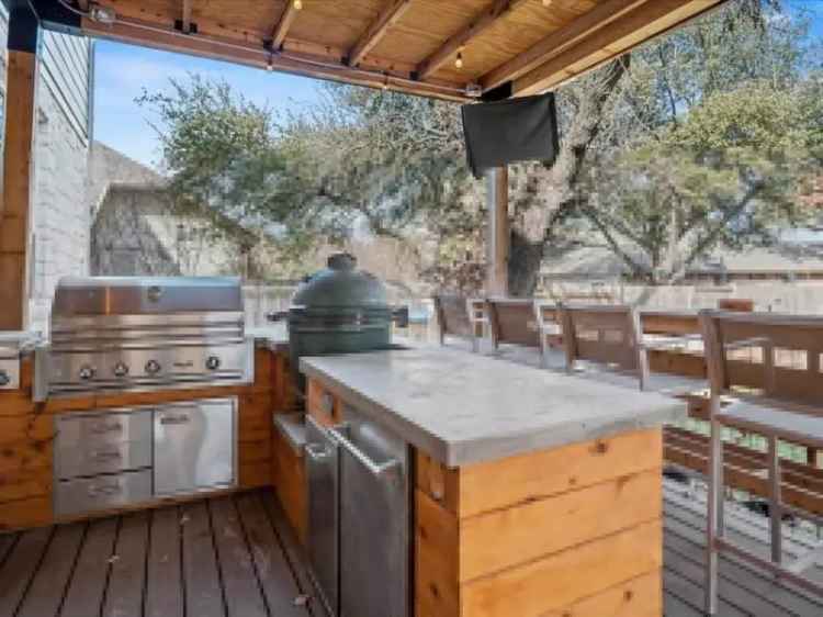 Buy House in Western Oaks with Backyard Paradise and Amenities