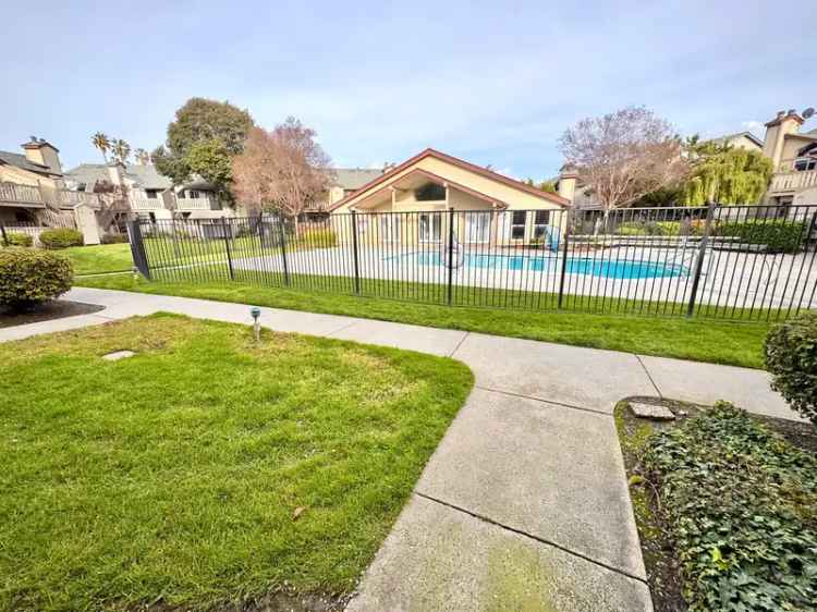 Rent 2 Bed 2 Bath Condo in San Jose with Updated Appliances and Pet Friendly