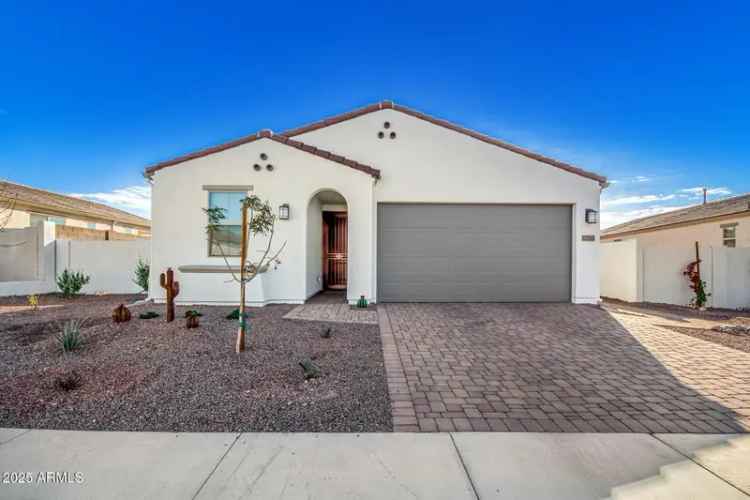 House For Sale in 17765, West Silverwood Drive, Goodyear, Arizona