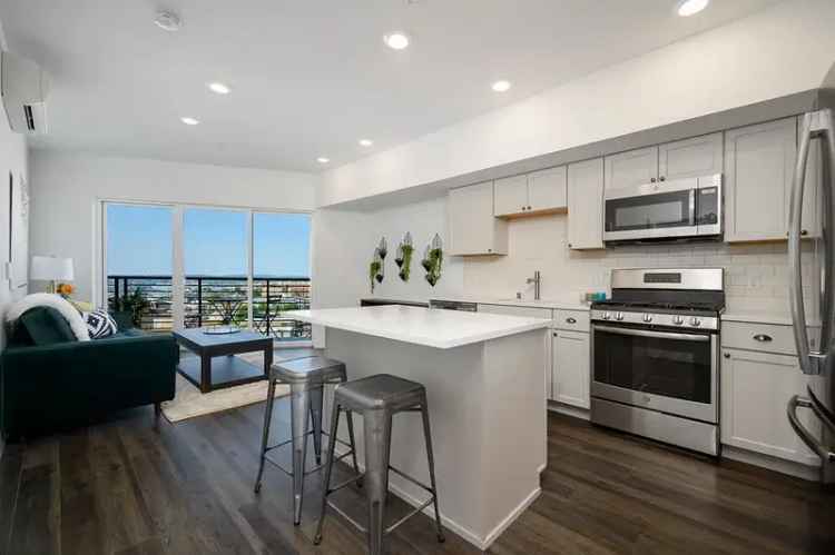 Rent Luxury Apartments in Capitol Hill Seattle with Stunning Features