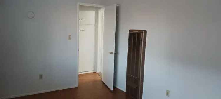 Rent Apartment Unit 1 Bedroom 1 Bathroom With Shared Laundry