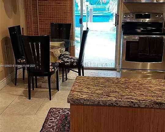 Rent Townhouse with Waterfront Pool and Dock in Family Friendly Neighborhood