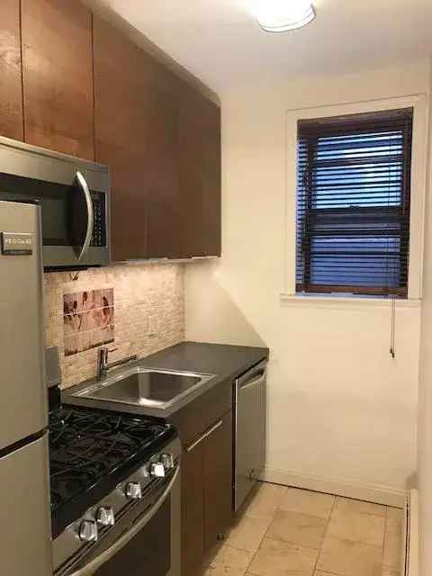 Rent 1BR Apartment in Weehawken - Completely Renovated with Great Features