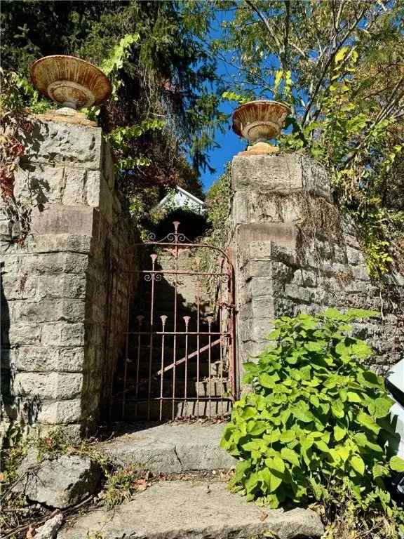 House For Sale in 8, Magnolia Street, Eureka Springs, Arkansas