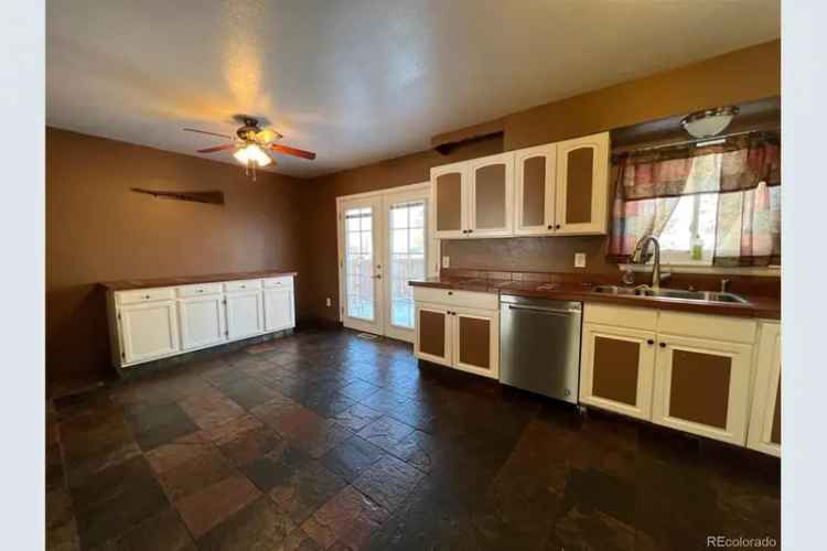 House For Sale in 15503, East Princeton Avenue, Aurora, Colorado