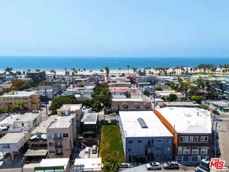 House For Sale in 1816, Pacific Avenue, Los Angeles, California