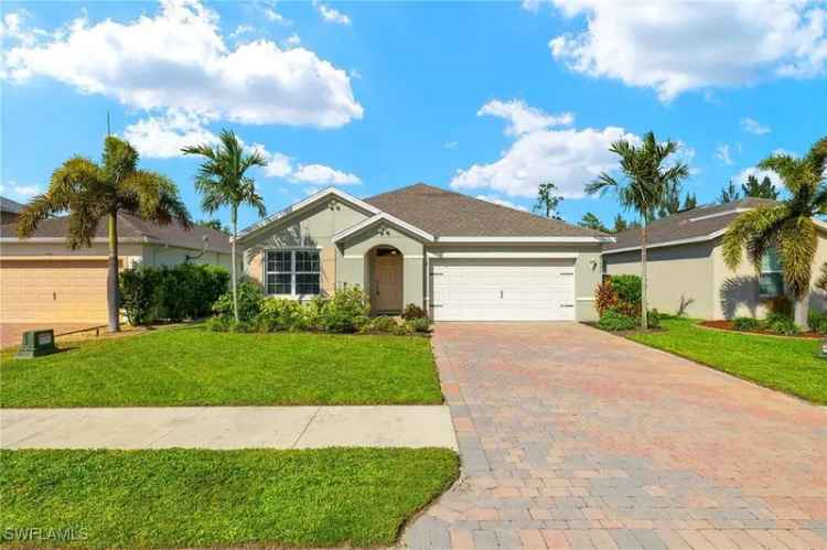 House For Sale in 3495, Acapulco Circle, Cape Coral, Florida