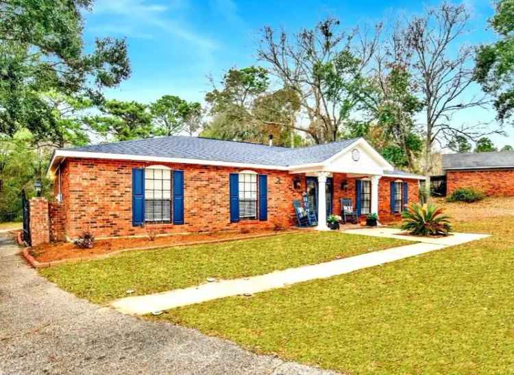 Buy Stunning 4 Bedroom Renovated Home in West Mobile with Modern Amenities