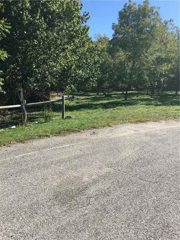 Land For Sale in Springdale, Arkansas