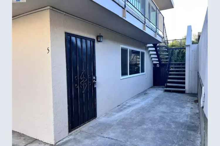 House For Sale in 4059, Allendale Avenue, Oakland, California