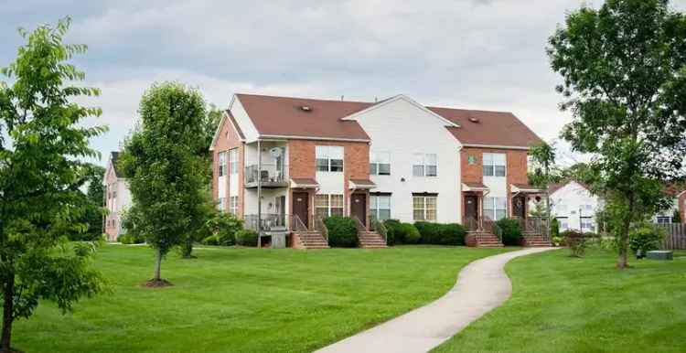 luxury rent apartments in somerset park with modern amenities