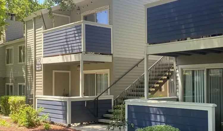 Rent Apartments in Citrus Heights with Amenities at The Reva