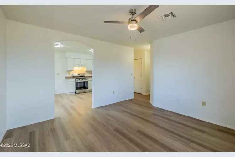 Duplex for Rent in Tucson with Updated Living Spaces