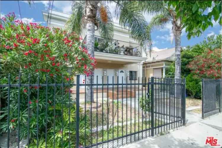 House For Sale in 1543, West 22nd Place, Los Angeles, California