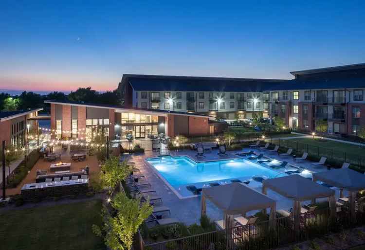 Rent Modern Luxury Apartments in Fort Worth with Resort Amenities