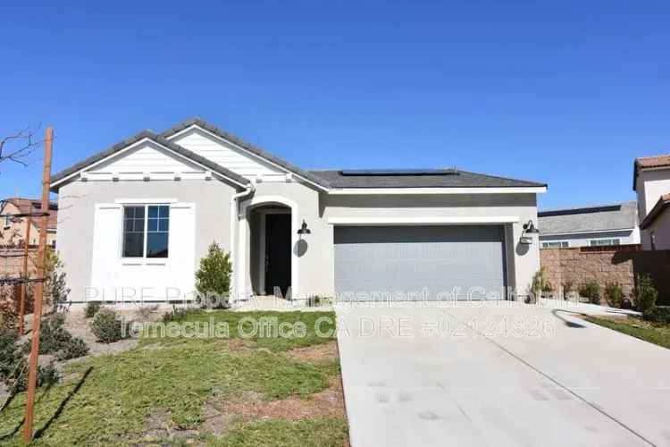 Home for Rent in Heritage Lake Community with Modern Finishes and Spacious Layout