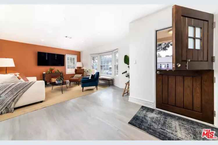 House For Sale in 12111, Clarkson Road, Los Angeles, California