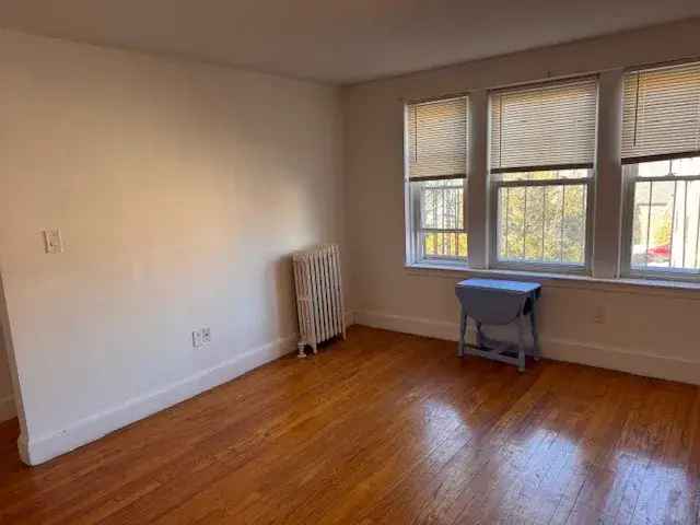 Rent a Studio Apartment Near Medford Square with Great Features