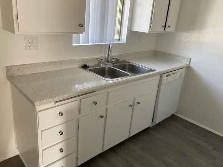 Rent Spacious Two Bedroom Apartment in Buena Park with Modern Features