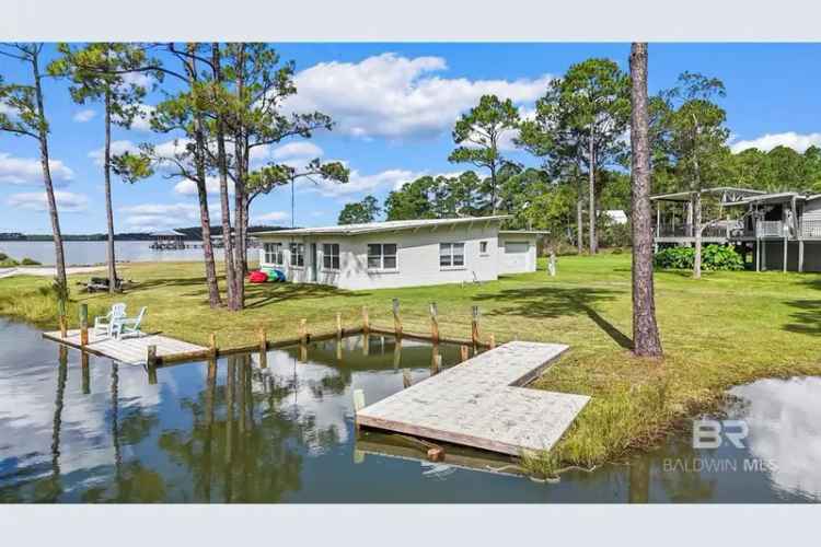 Coastal cottage for rent with water views in paradise