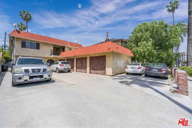 For Sale Spacious Three Unit Apartment Community in Koreatown