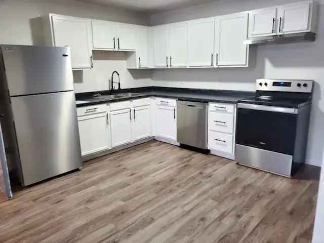 Rent Updated Apartments 2 Bedroom Units with On Site Parking