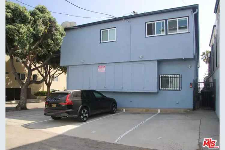 Buy Oceanfront Multifamily Property in Santa Monica Beach with Views