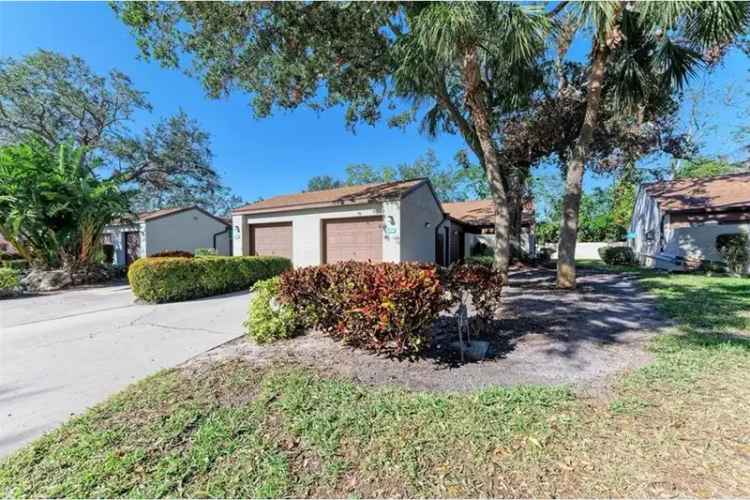 Buy Condo in Bradenton with Outdoor Living and Convenient Features