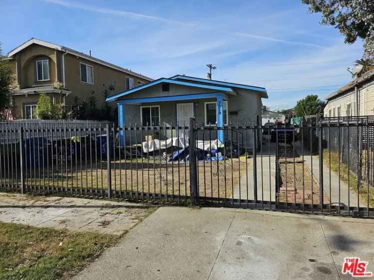 House For Sale in 7019, Estrella Avenue, Los Angeles, California