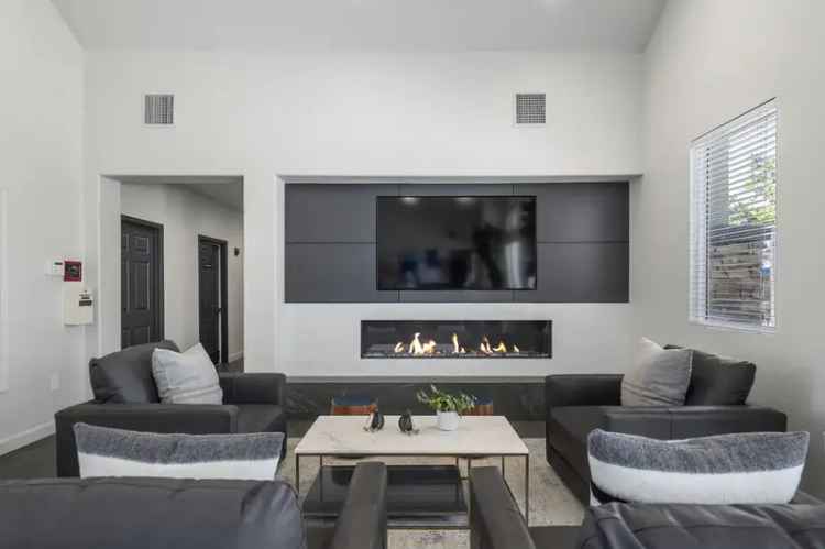 Rent Apartments in El Dorado Hills with Resort Amenities and Chic Finishes