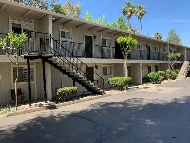 Rent Apartments with Patios and Pool in Redding Near Sacramento River