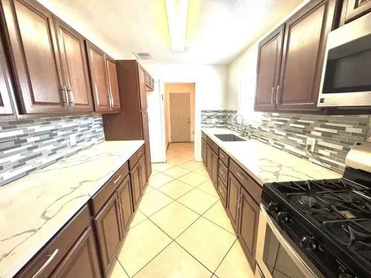 House For Sale in 45680, Deglet Noor Street, Indio, California