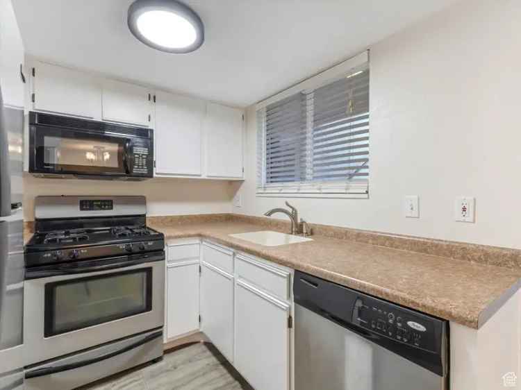 Rent 2 Bedroom Apartment in Salt Lake City with Modern Features