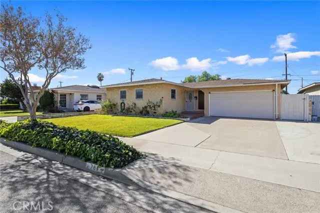 House For Sale in 764, North Russell Drive, Orange, California