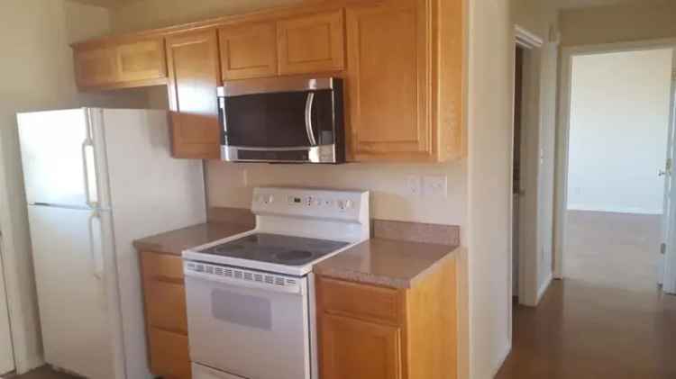 Rent Updated Apartment Unit in Marble Falls with Tandem Parking Spaces