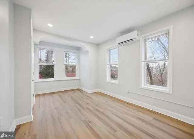 House For Sale in 2253, North Delhi Street, Philadelphia, Pennsylvania