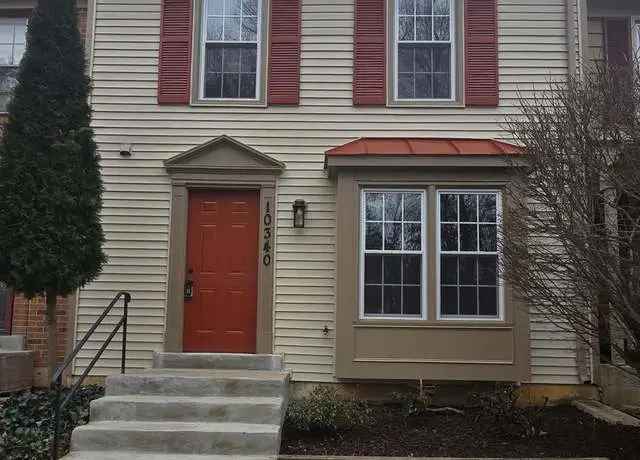 Rent 3 Bedroom Townhouse in Colony Park Newly Renovated