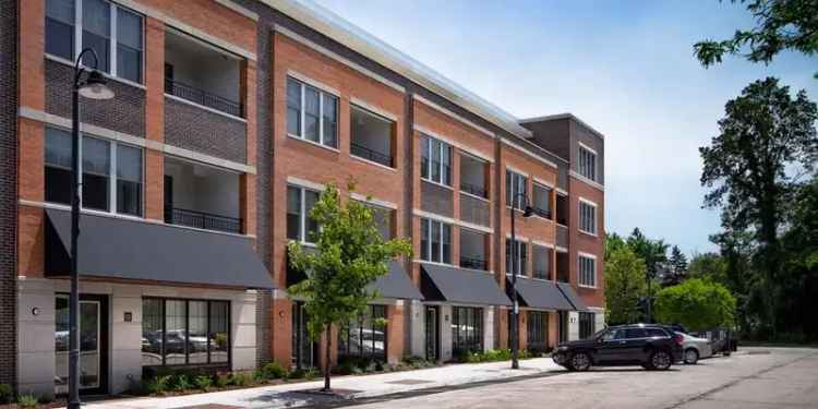 Rent Apartments in Clarendon Hills with Modern Amenities and Great Location