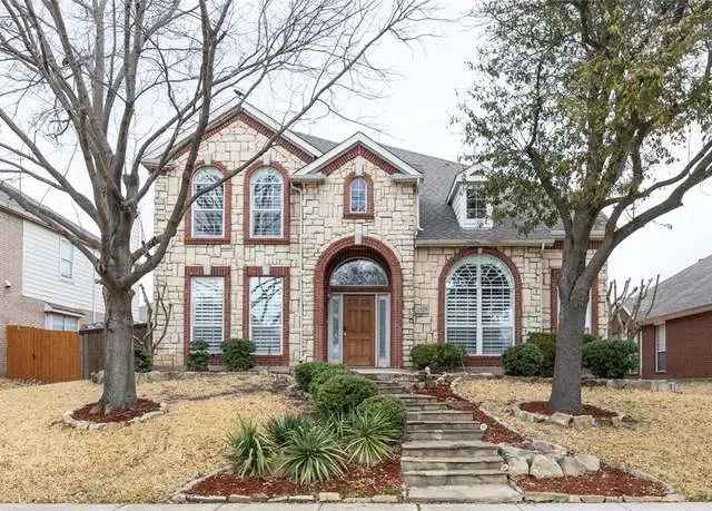 House For Sale in 2325, Hunters Run Drive, Plano, Texas